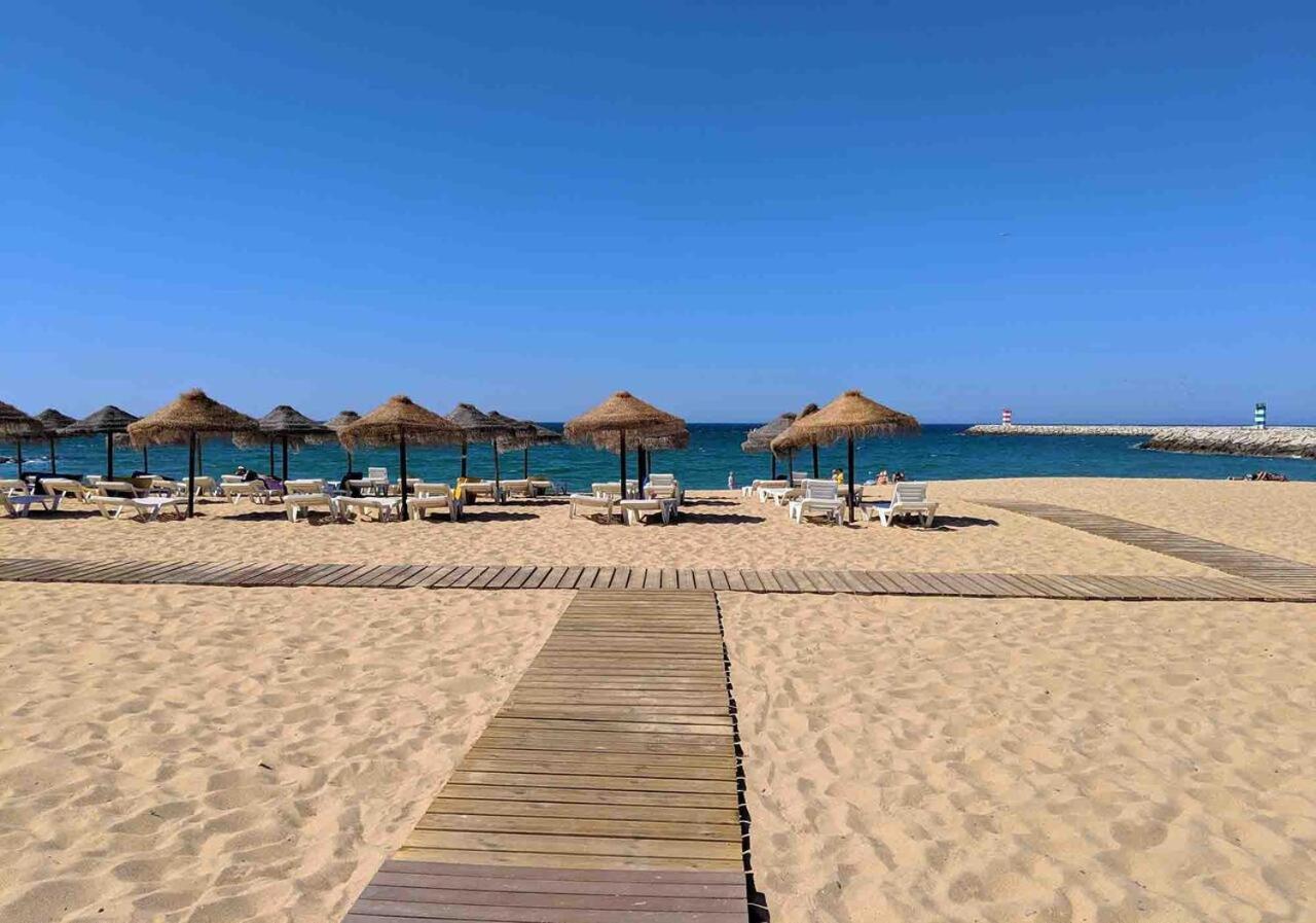 Apartamento Frente Ao Mar Com Piscina De Agua Salgada Quarteira Ngoại thất bức ảnh