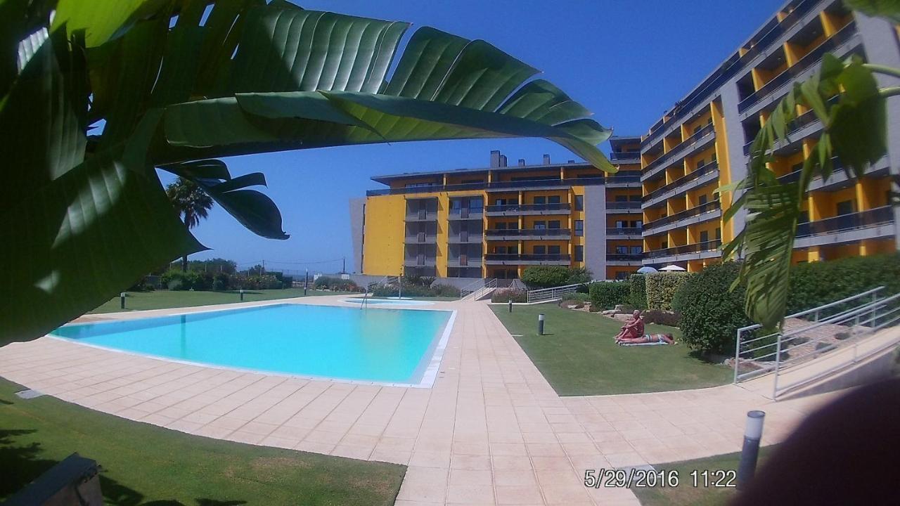 Apartamento Frente Ao Mar Com Piscina De Agua Salgada Quarteira Ngoại thất bức ảnh