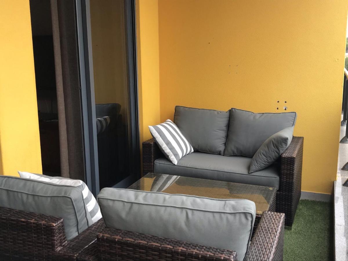 Apartamento Frente Ao Mar Com Piscina De Agua Salgada Quarteira Ngoại thất bức ảnh